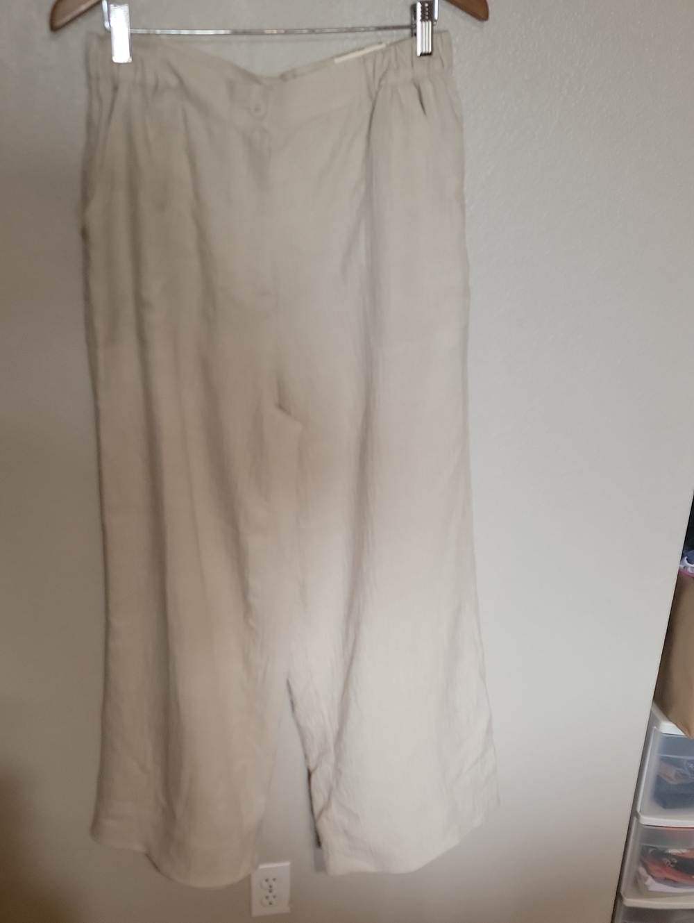 Max Studio Cream Wide-Leg Trousers